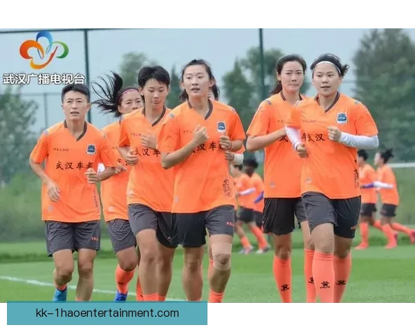 玛丽厄普斯世界杯扑夺金手套后转会加盟巴黎圣日耳曼女足开启征程